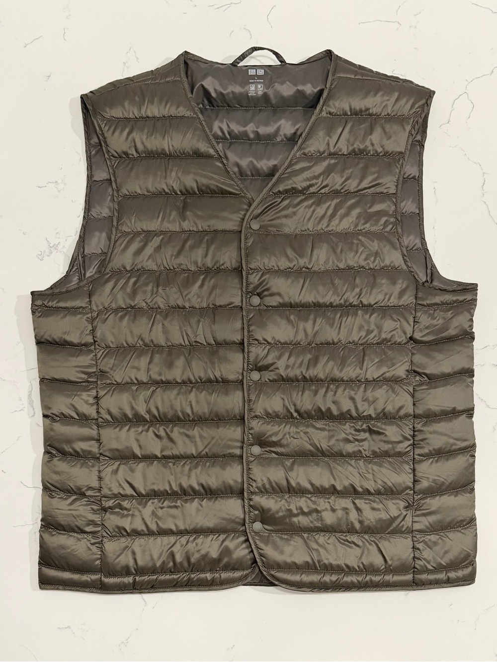 Uniqlo Lightweight Pufftech Puffer Vest Mens L Olive Green Snap Front Packable